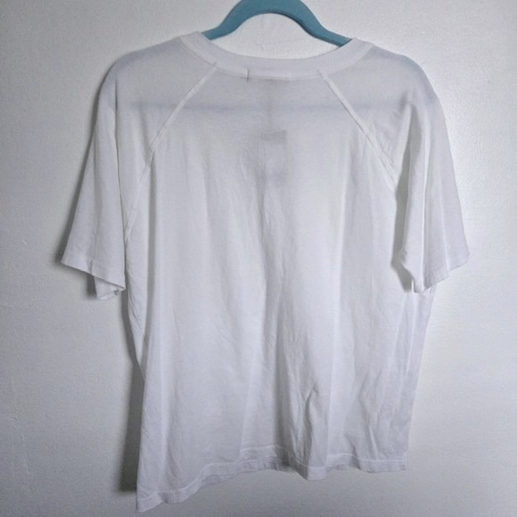 n: PHILANTHROPY Women's White V Neck Pocket Bull Tee Shirt Size Small NWT - Picture 2 of 4